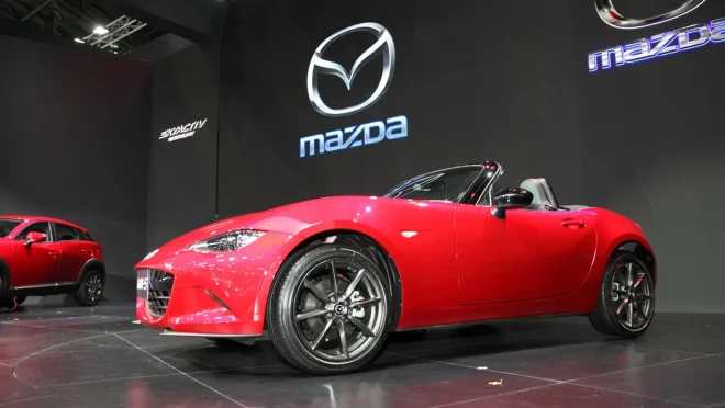 Mazda präsentiert neuen MX5 RF